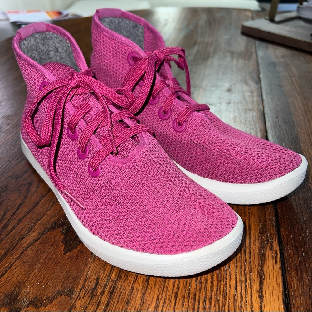 Allbirds Women's Sz 8 Treetopper Fuchsia High-Top Sneakers